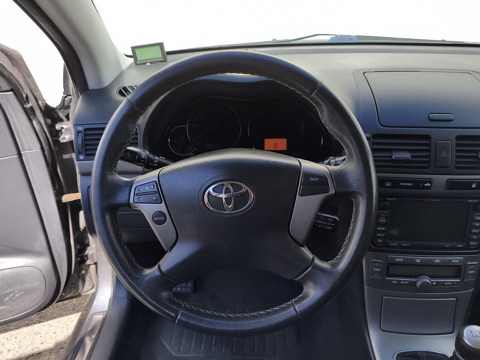 Toyota Avensis 2.2D-CAT 