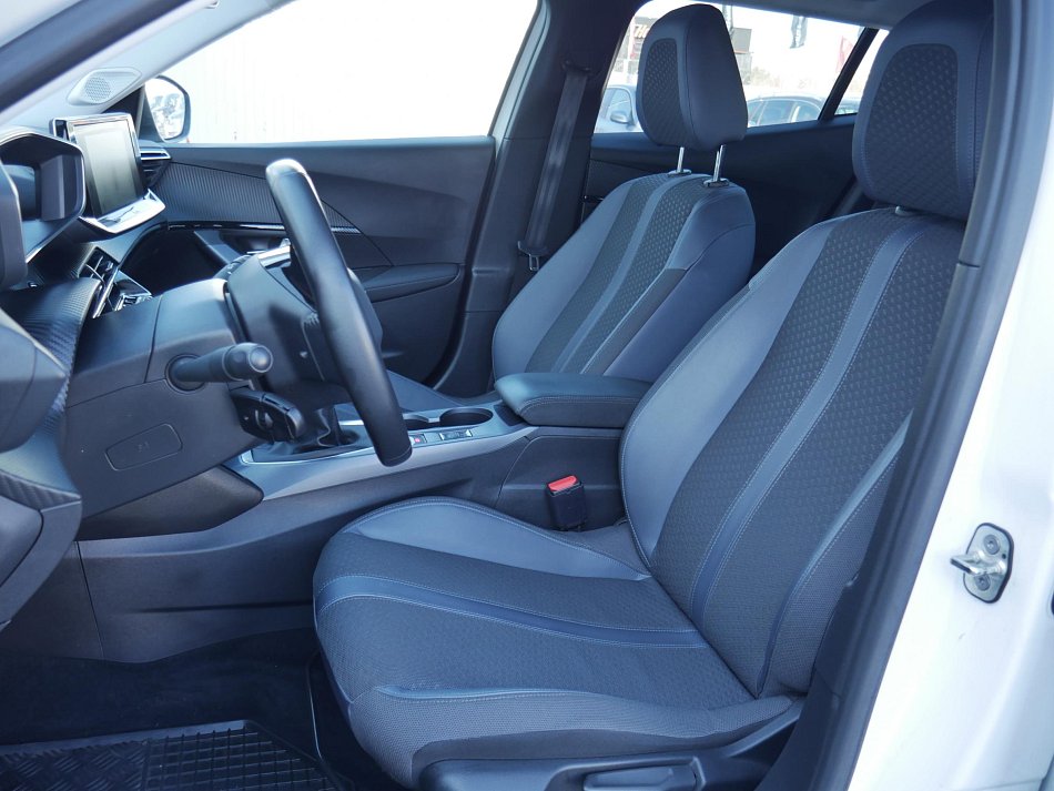 Peugeot 2008 1.2PT Allure