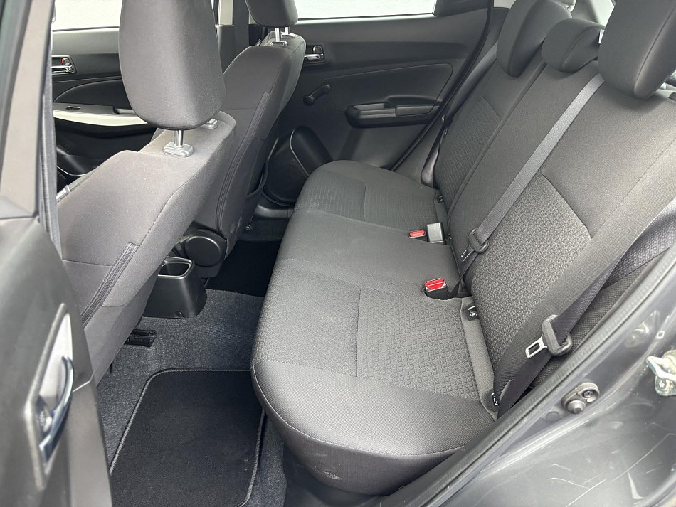 Suzuki Swift 1.0 i 