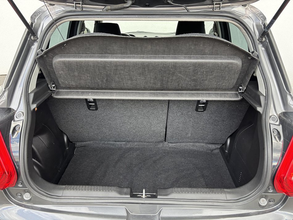 Suzuki Swift 1.0 i 