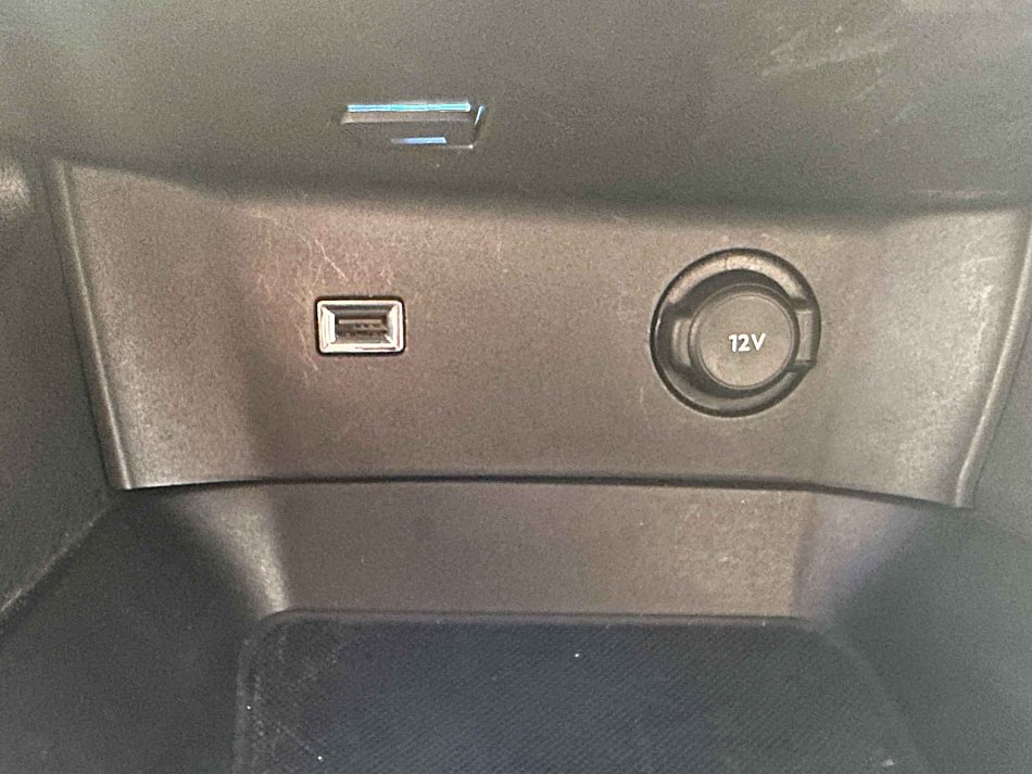 Peugeot 3008 1.6BlueHDi Active