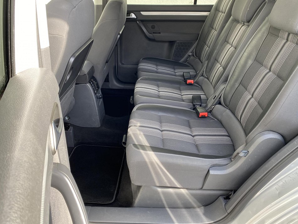 Volkswagen Touran 2.0 TDi Match