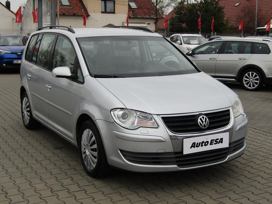 Volkswagen Touran 1.6i 