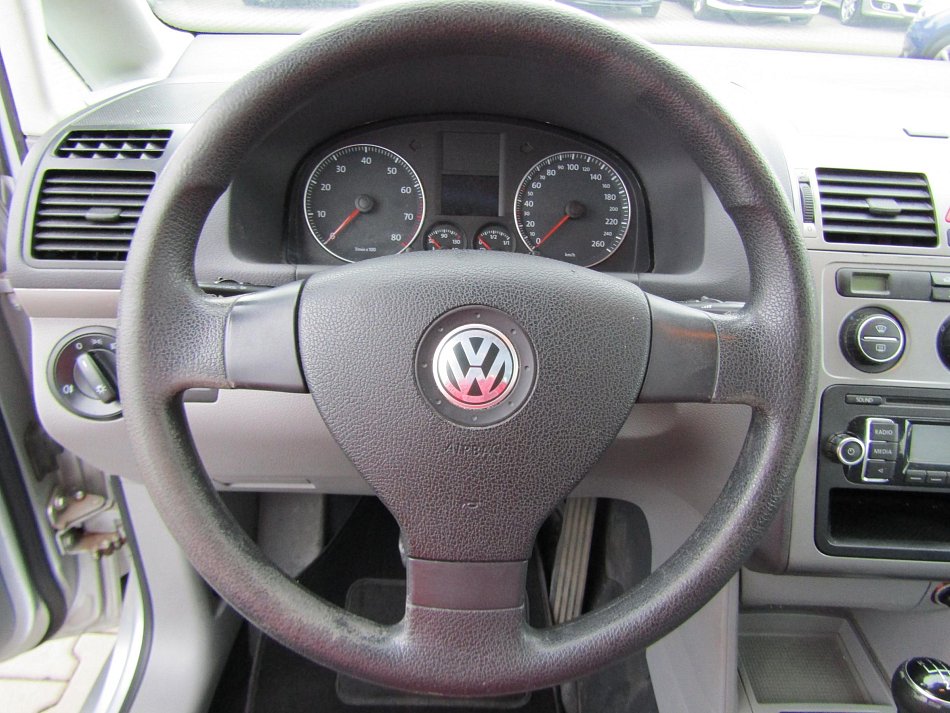 Volkswagen Touran 1.6i 