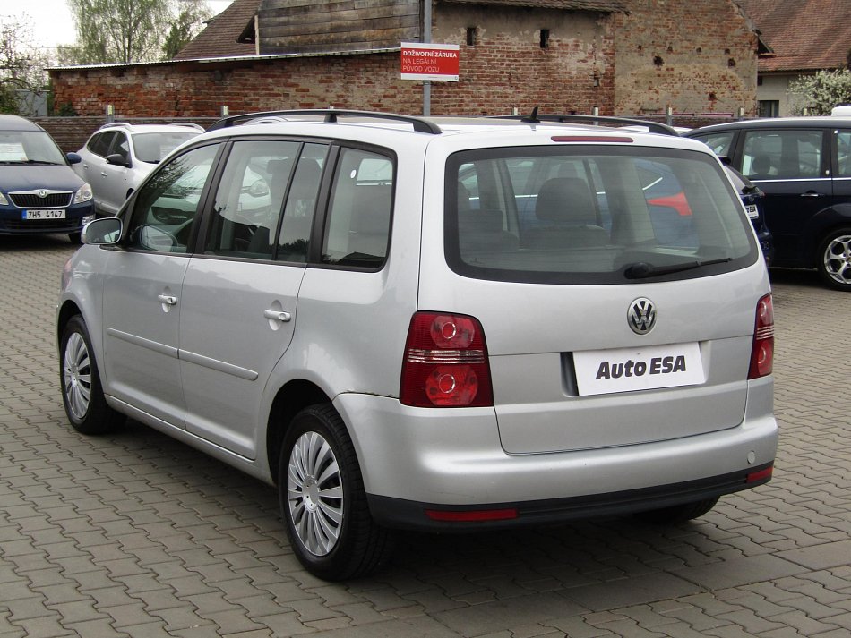 Volkswagen Touran 1.6i 