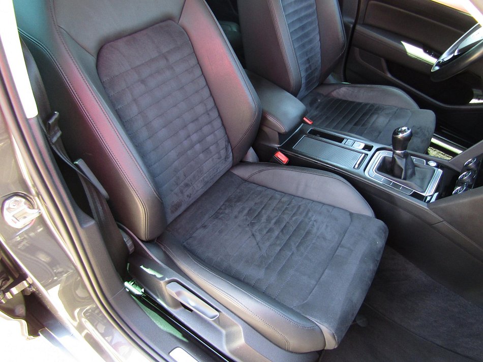 Volkswagen Passat 2.0TDi 