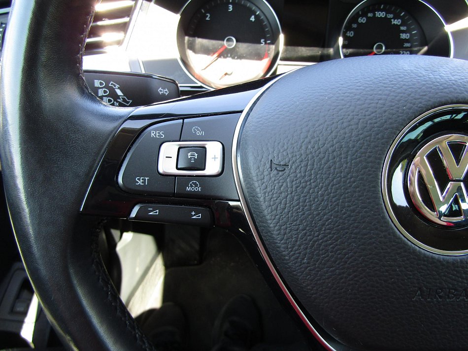 Volkswagen Passat 2.0TDi 