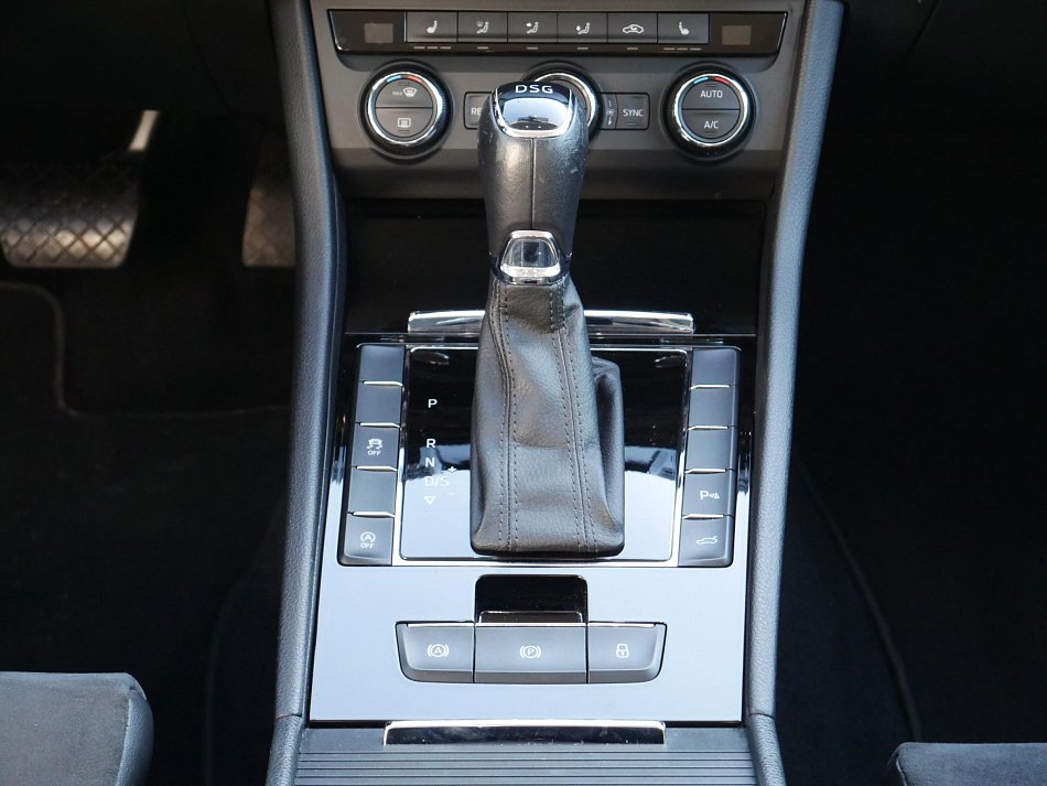 Škoda Superb III 2.0 TDi 