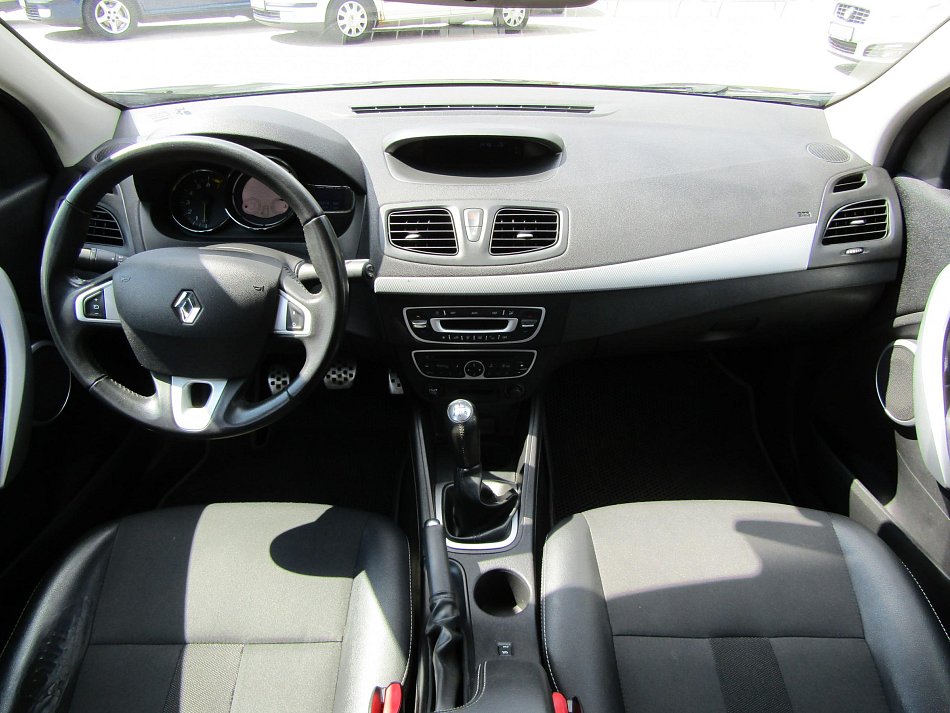 Renault Fluence 1.6i 