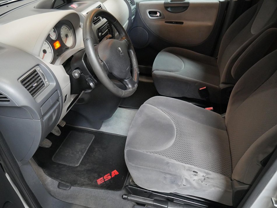 Peugeot Expert 2.0HDI  L2 8míst