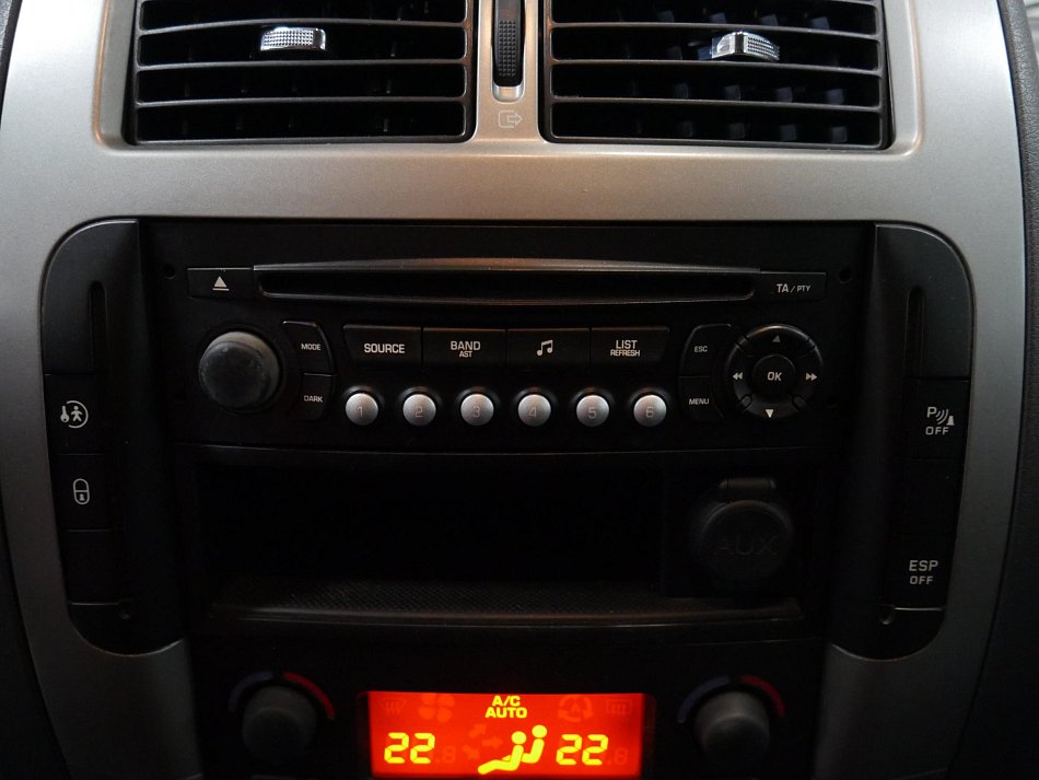 Peugeot Expert 2.0HDI  L2 8míst
