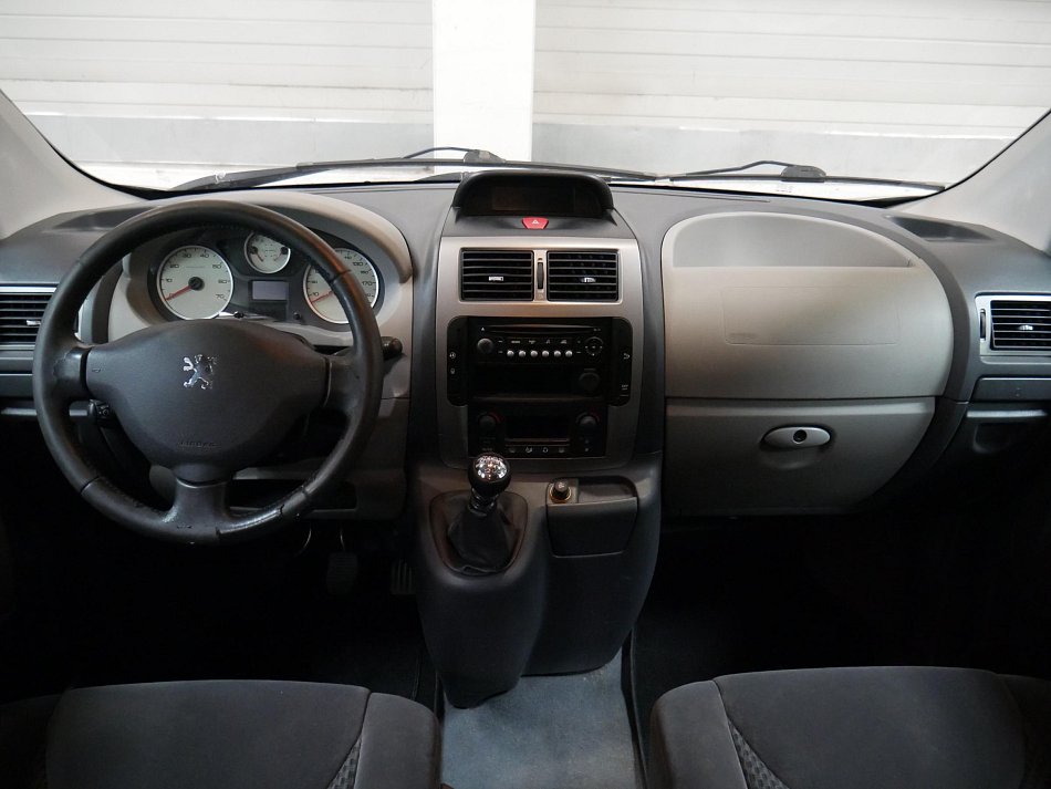 Peugeot Expert 2.0HDI  L2 8míst