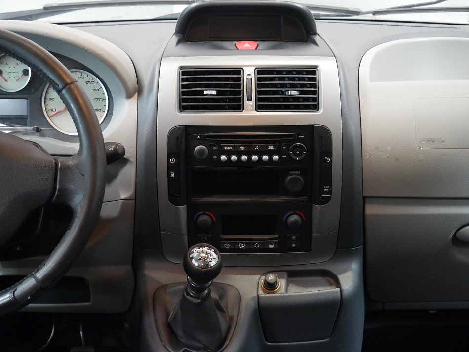 Peugeot Expert 2.0HDI  L2 8míst
