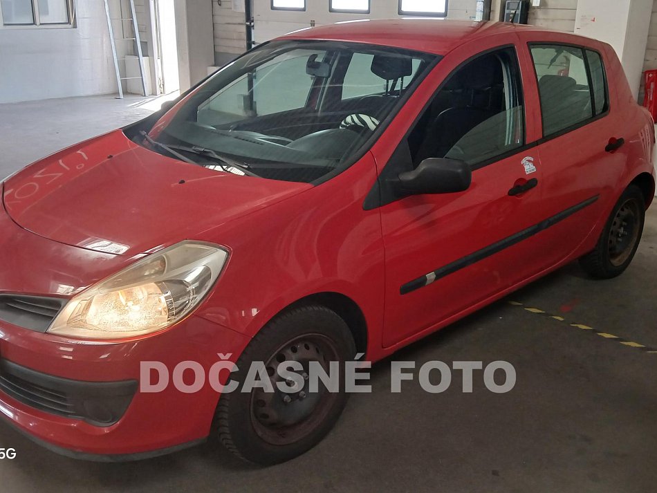 Renault Clio 1.2i 