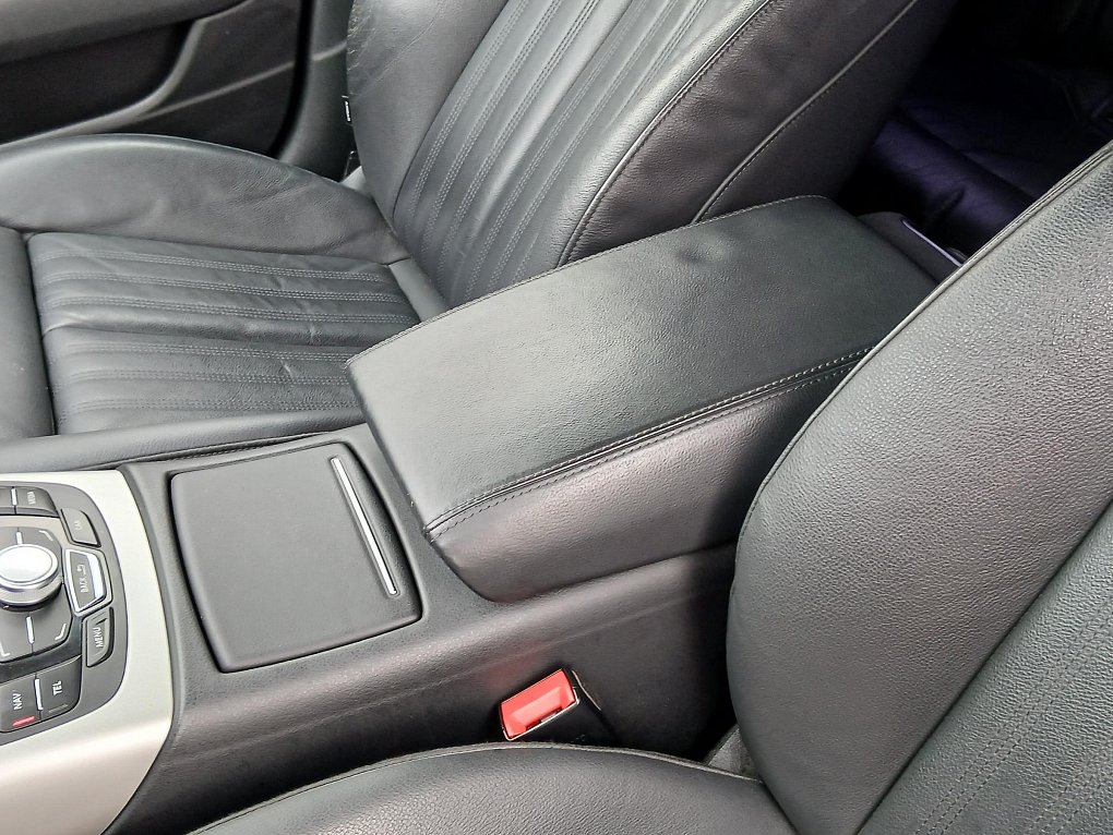 Audi A6 2.0TDi S-line