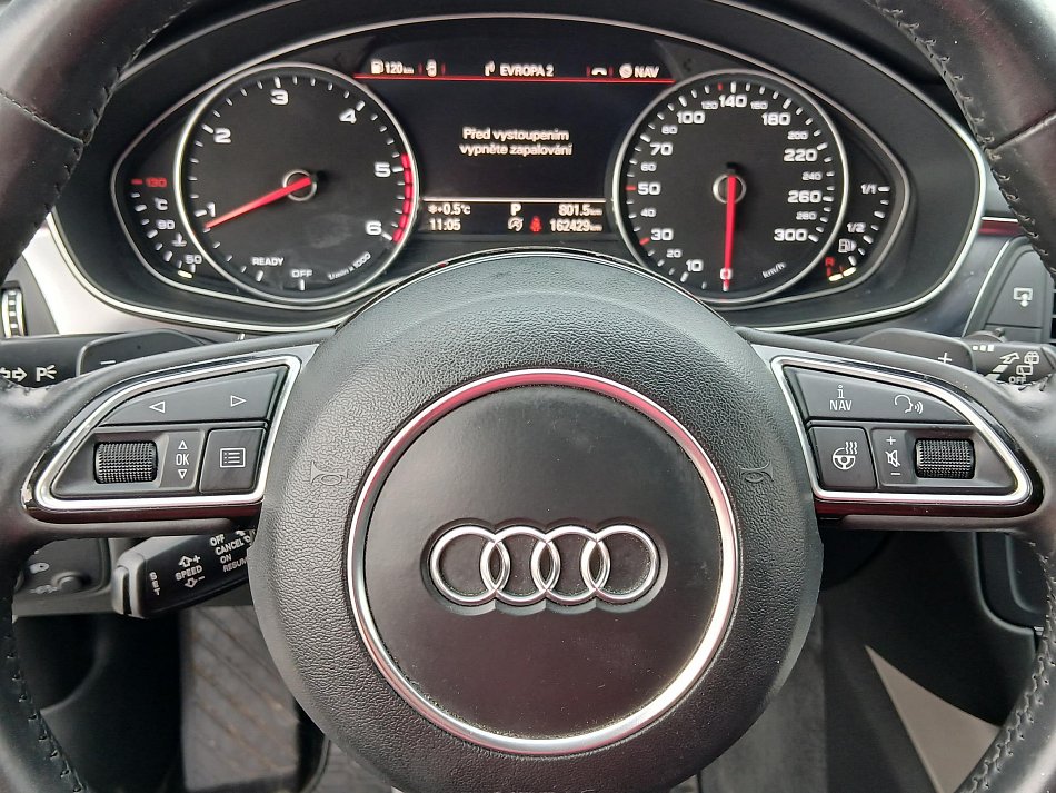 Audi A6 2.0TDi S-line