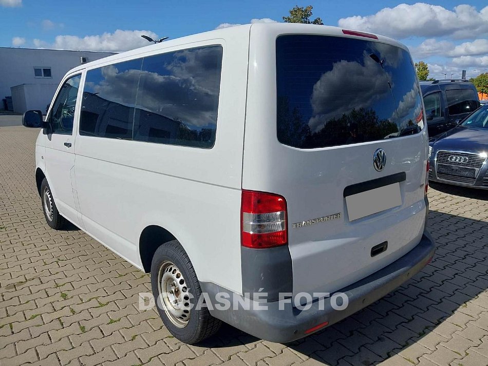 Volkswagen Transporter 2.0TDi  9míst