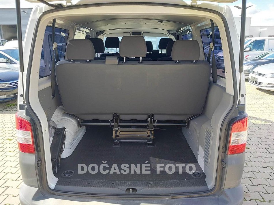 Volkswagen Transporter 2.0TDi  9míst