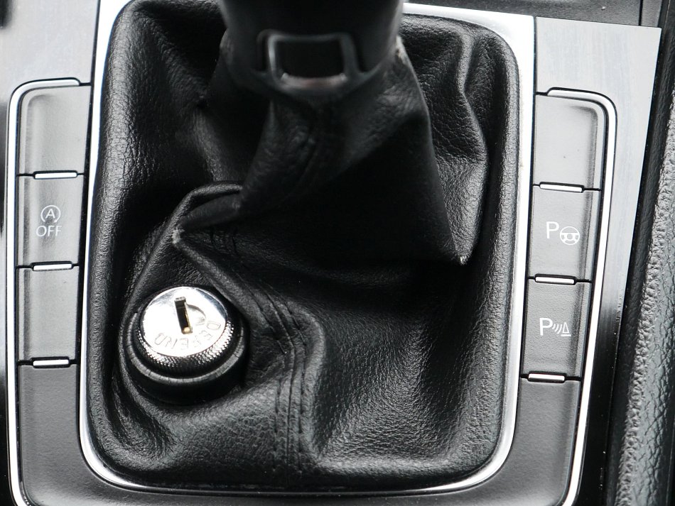 Volkswagen Golf 2.0TDi 