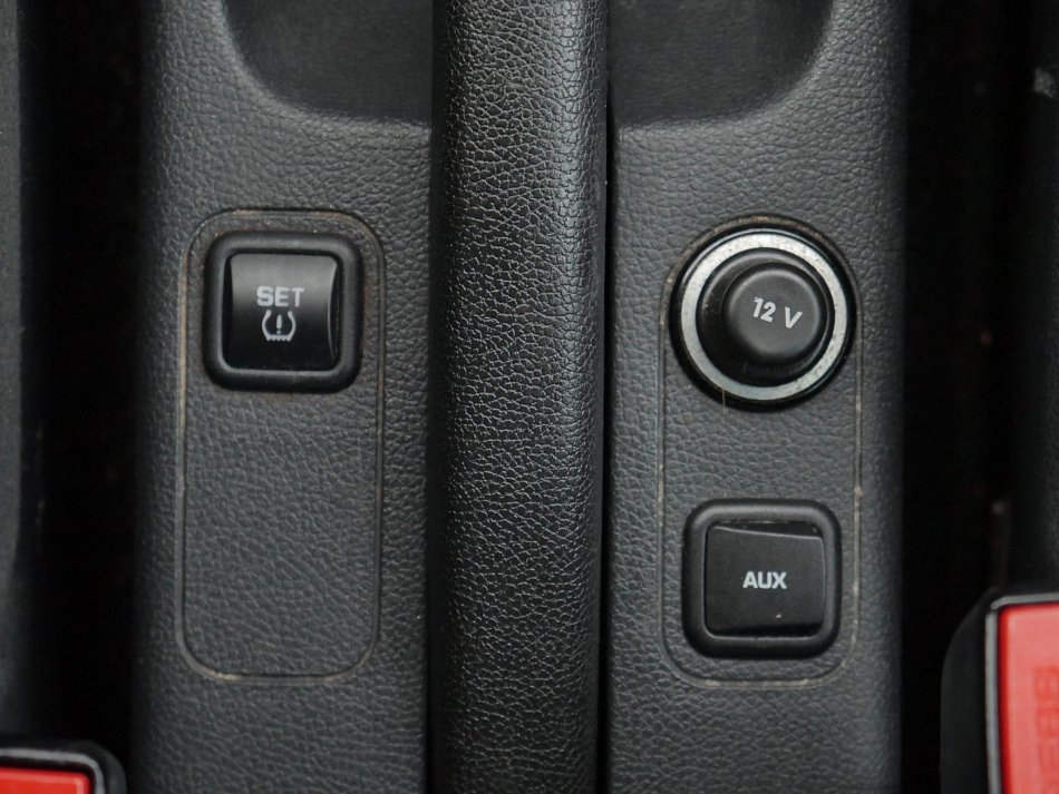 Škoda Fabia II 1.2 TSI Ambiente