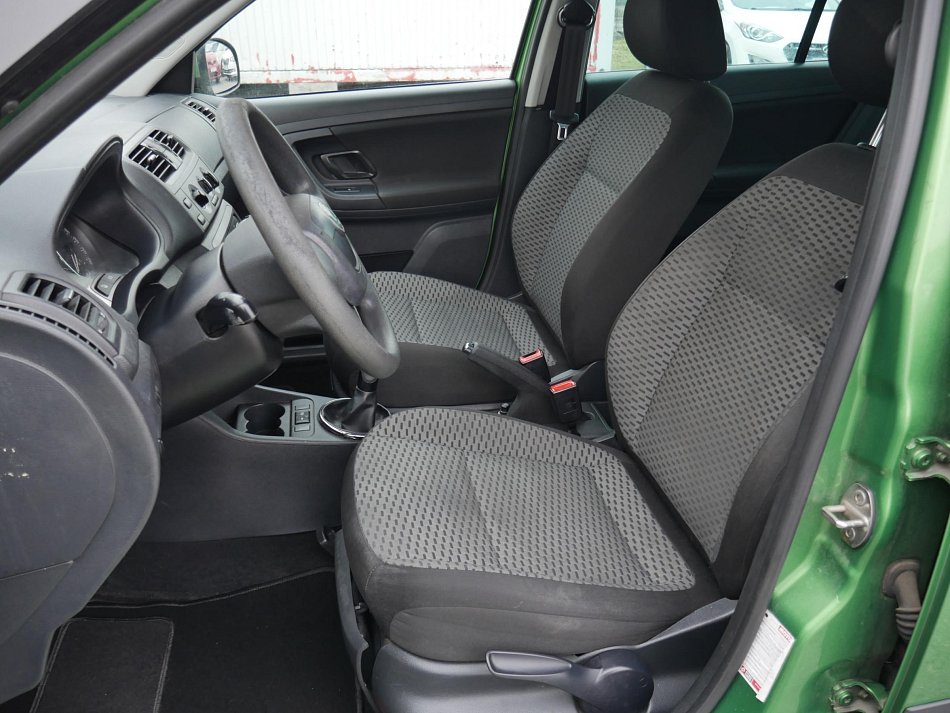 Škoda Fabia II 1.2 TSI Ambiente