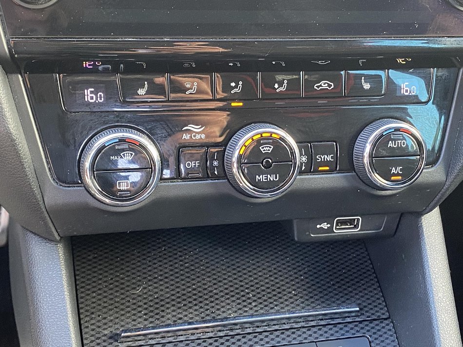 Škoda Octavia III 2.0 TDi RS