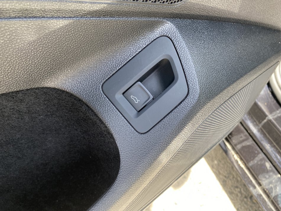 Volkswagen Passat 2.0 TDi Elegance