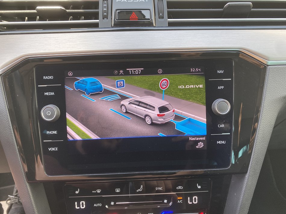 Volkswagen Passat 2.0 TDi Elegance