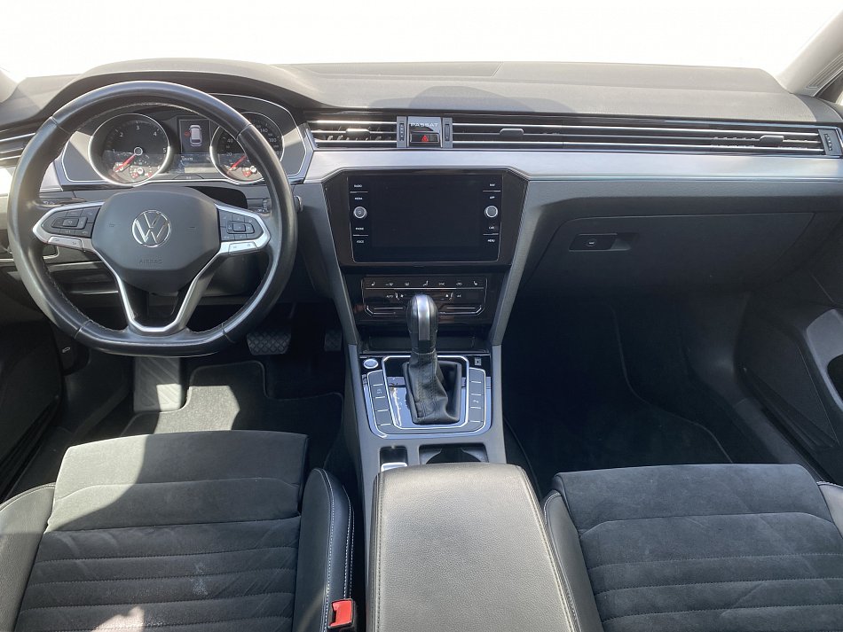 Volkswagen Passat 2.0 TDi Elegance