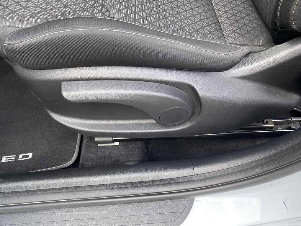 Kia Ceed 1.4 T-GDi 