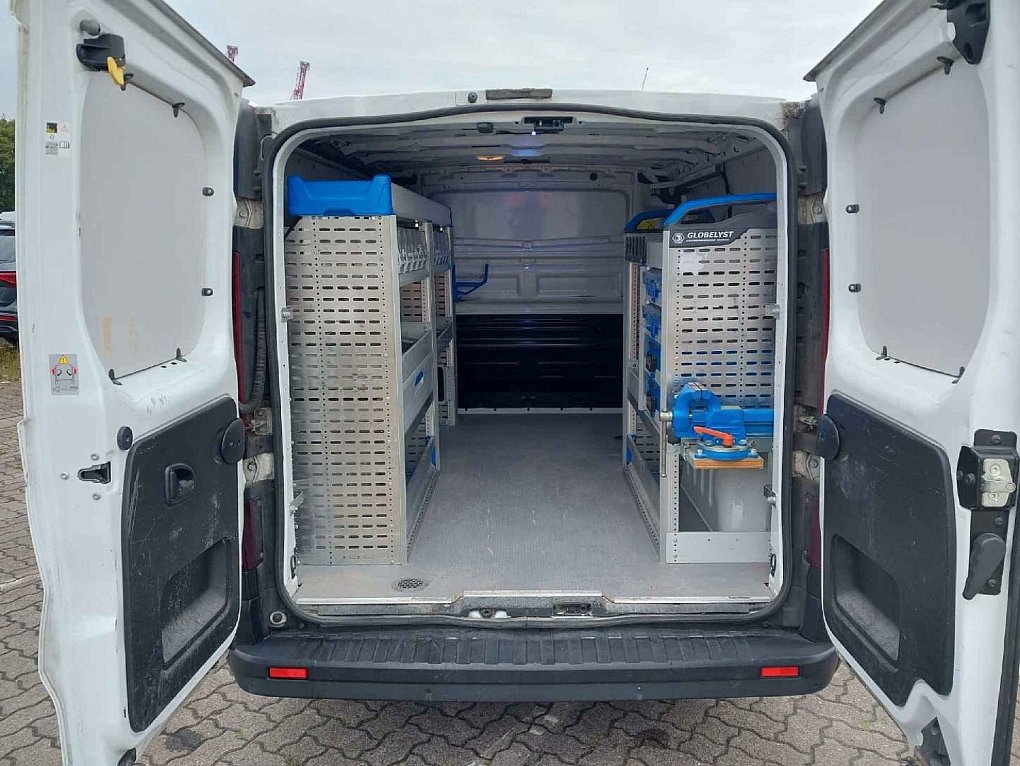 Opel Vivaro 1.6CDTi  DÍLNA