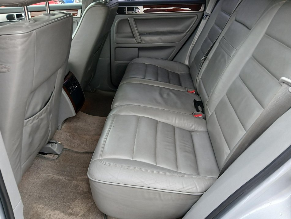 Volkswagen Touareg 2.5TDi  4x4