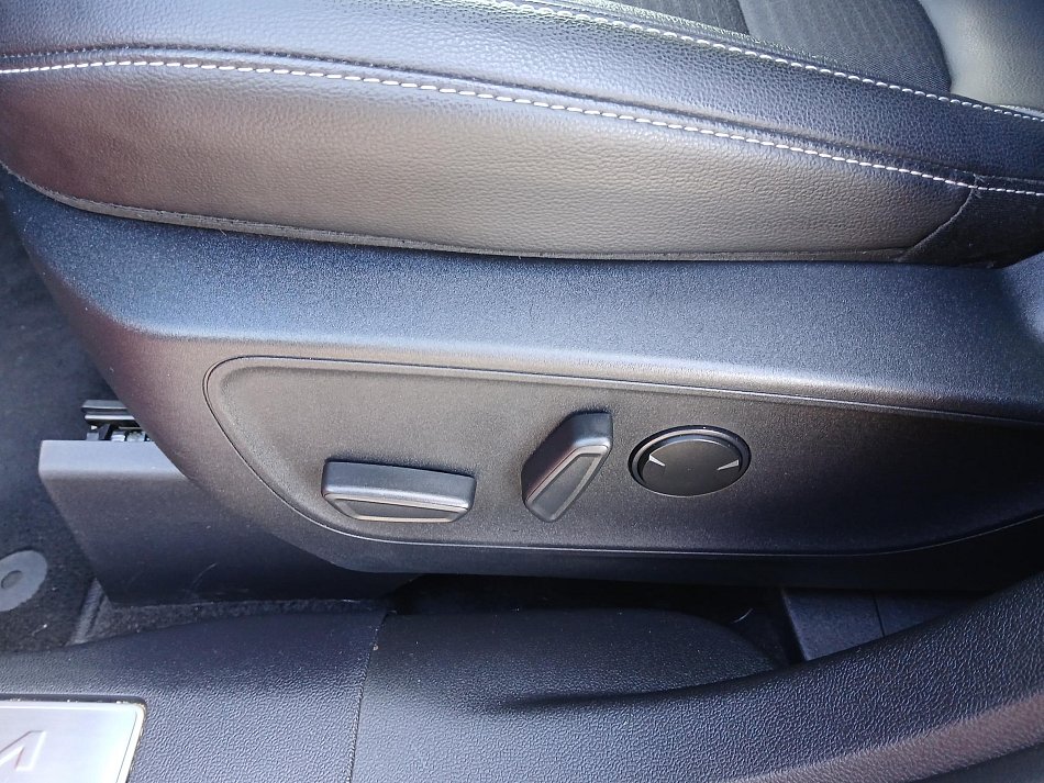Ford Kuga 1.5EB 