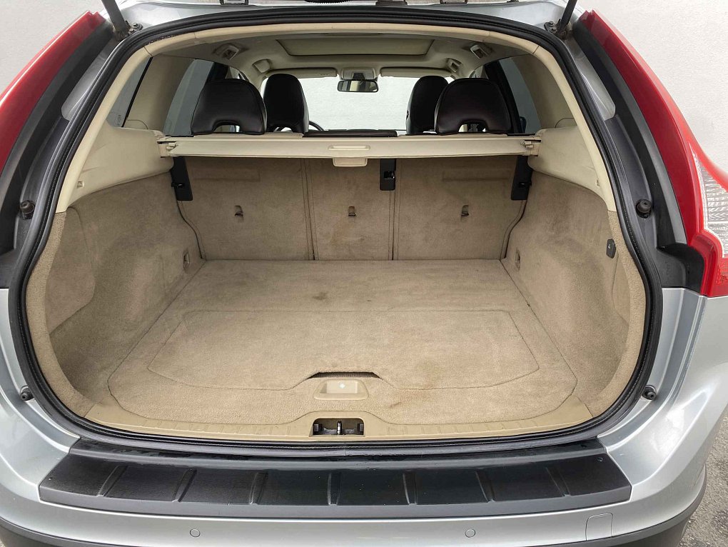 Volvo XC60 2.4 D5 Summum 4WD