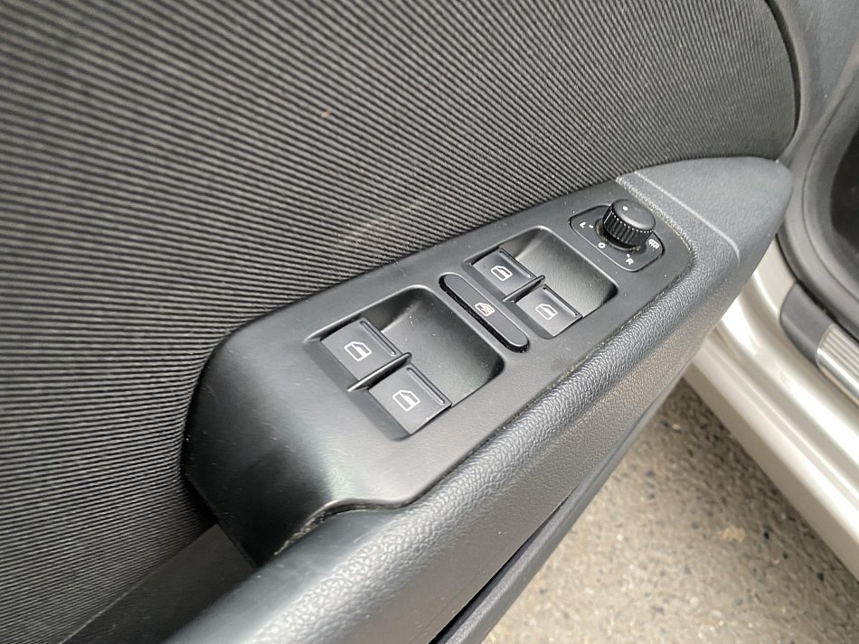 Škoda Superb II 2.0 D Ambiente