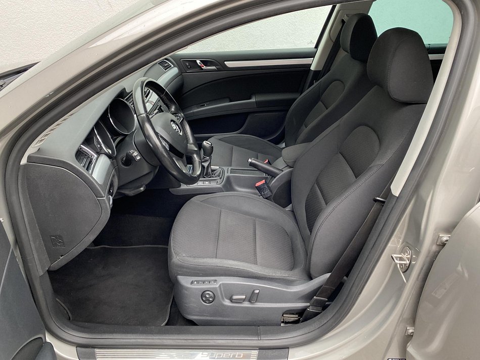 Škoda Superb II 2.0 D Ambiente