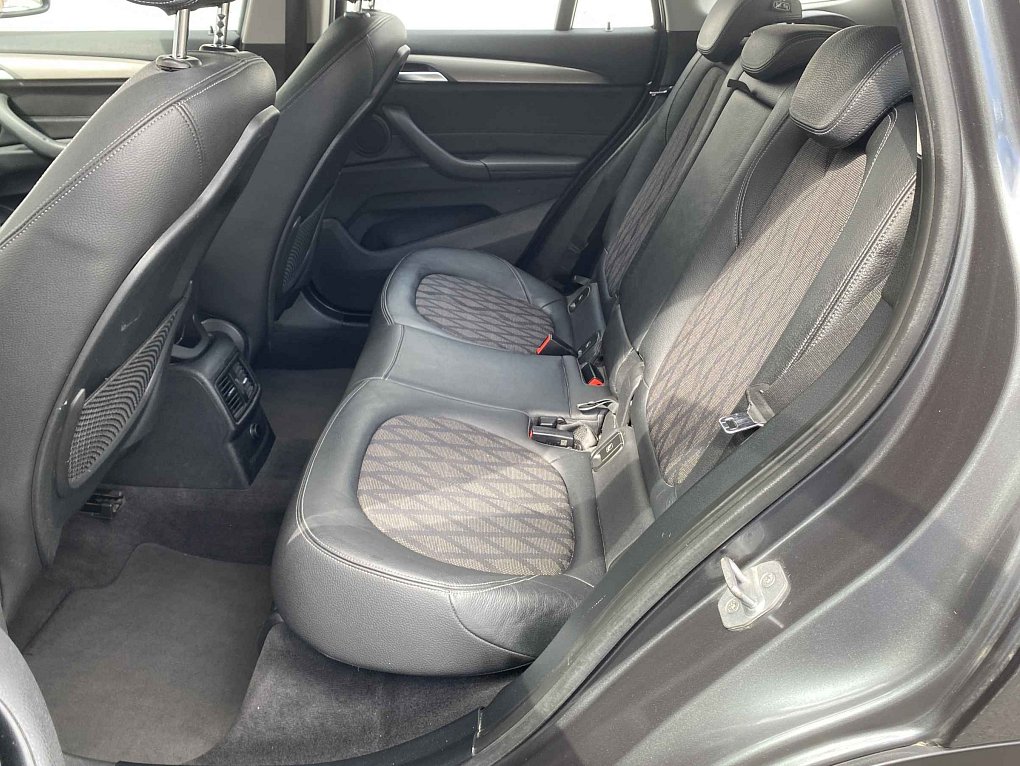 BMW X1 2.0 D  sDrive18d