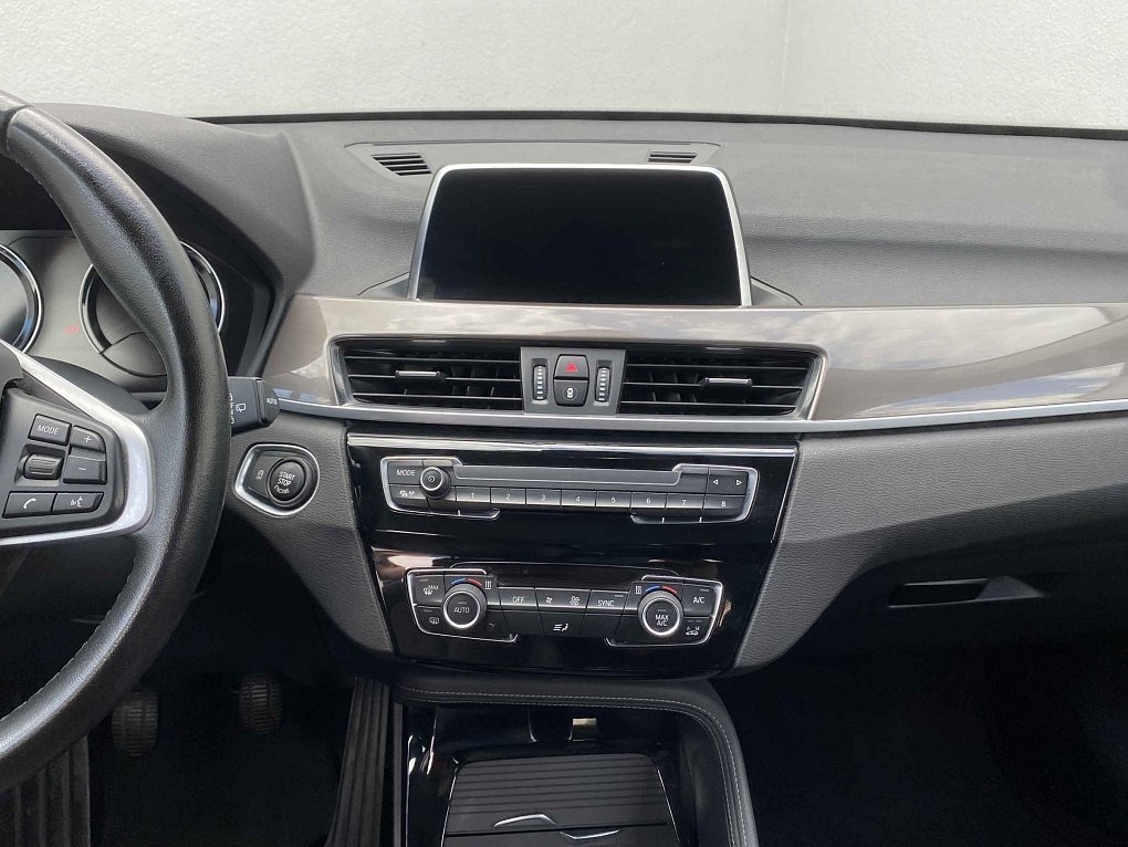 BMW X1 2.0 D  sDrive18d