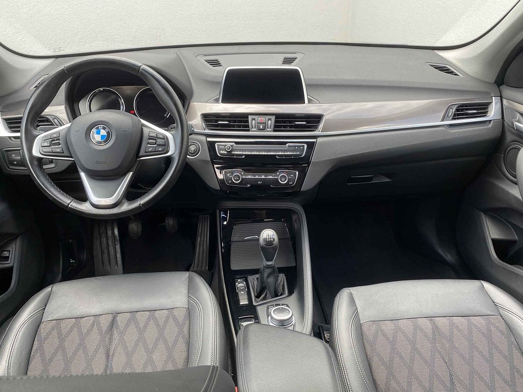 BMW X1 2.0 D  sDrive18d