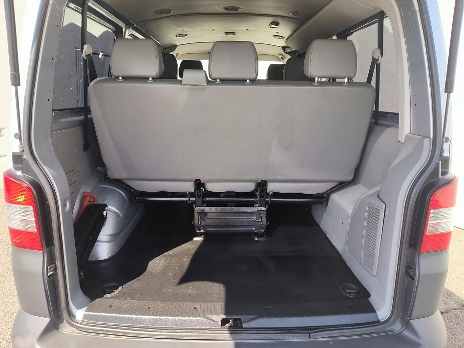 Volkswagen Transporter 2.0 TDi  9míst