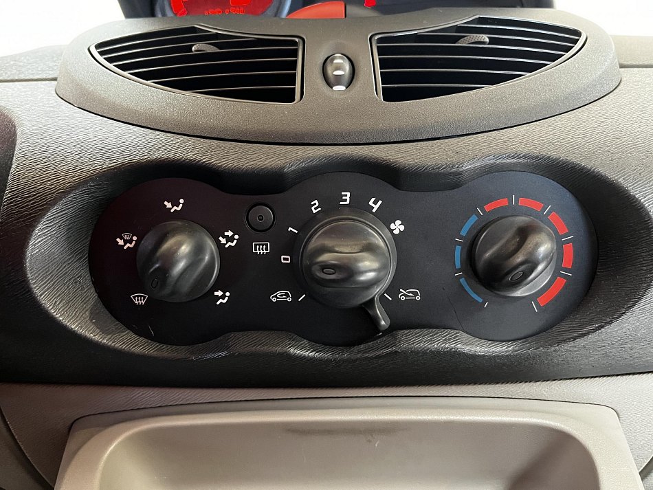 Renault Twingo 1.2i 