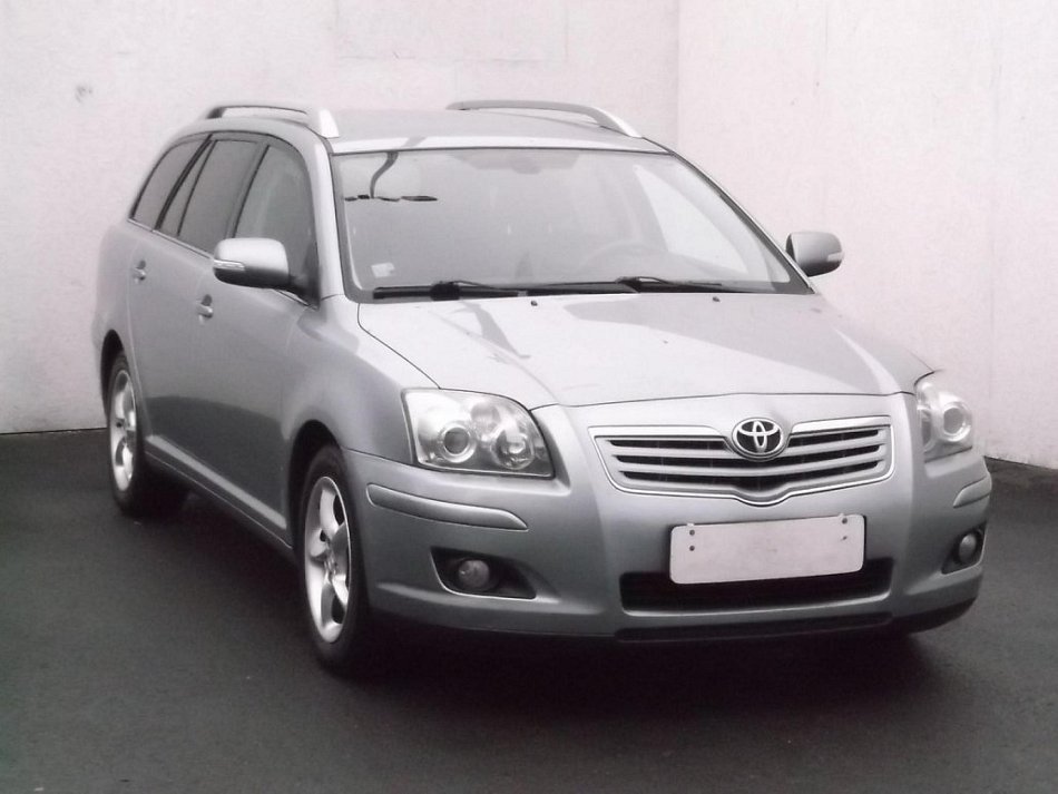 Toyota Avensis 2.2D-CAT 