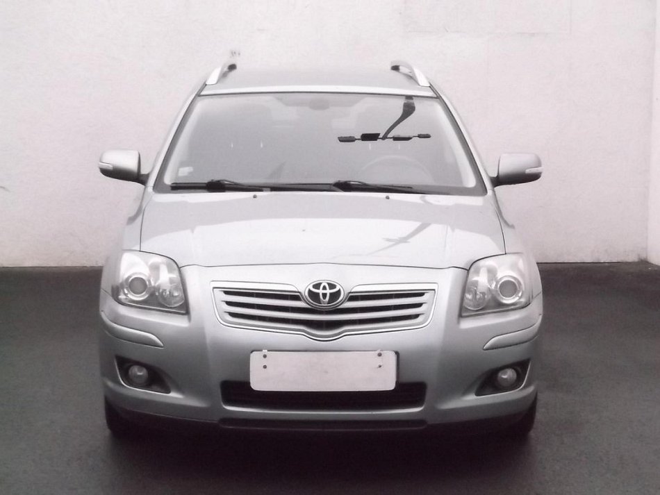 Toyota Avensis 2.2D-CAT 