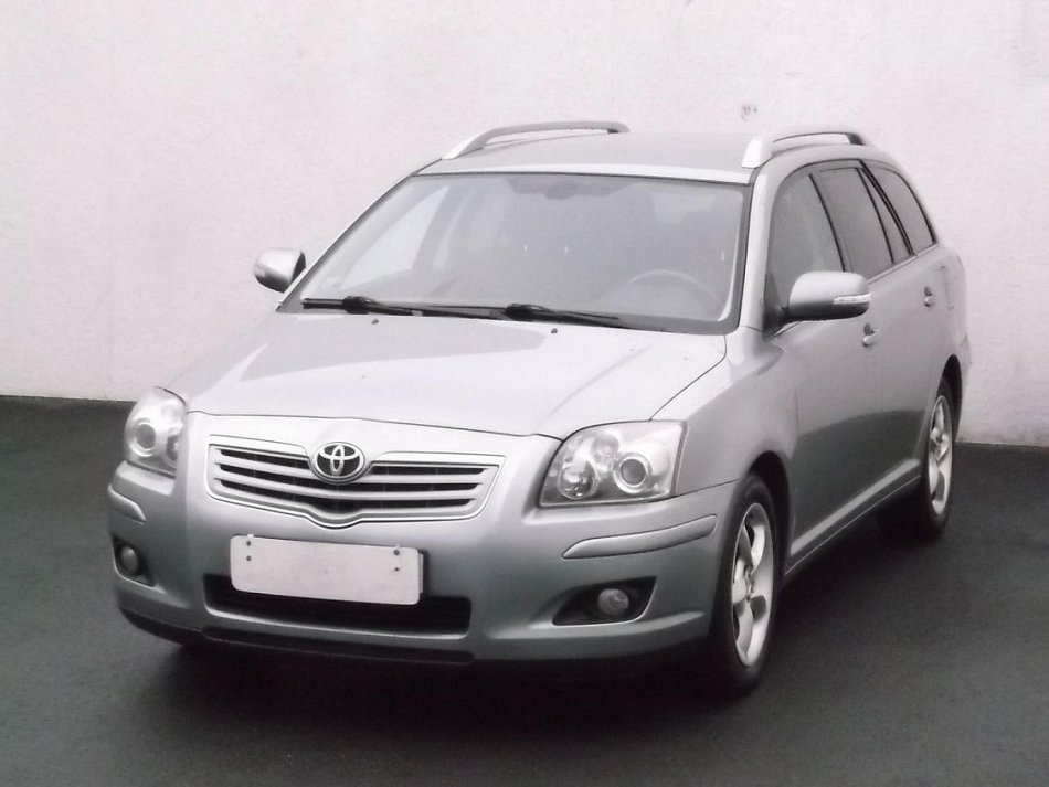Toyota Avensis 2.2D-CAT 
