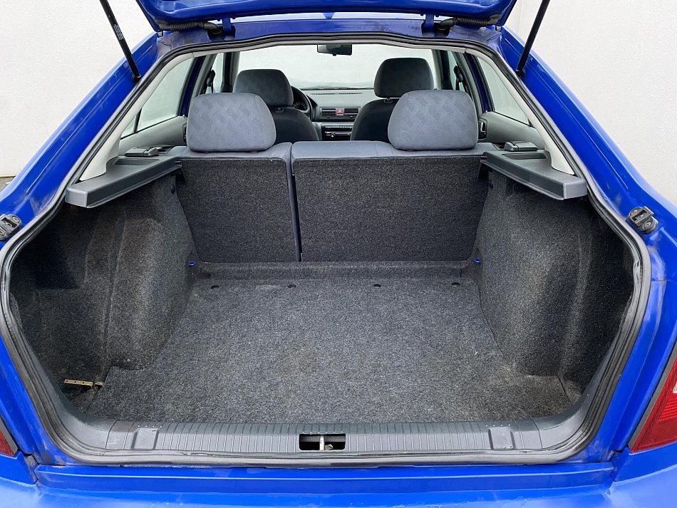 Škoda Octavia 1.6 i 