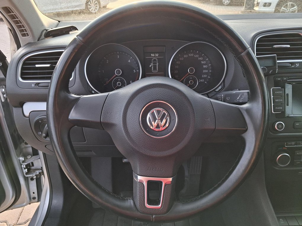 Volkswagen Golf 1.6TDi 