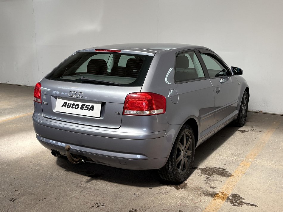 Audi A3 1.6i 