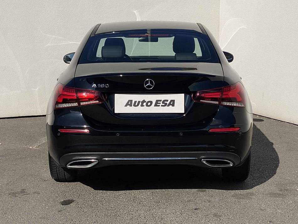 Mercedes-Benz Třída A 1.3 CGi  A 180