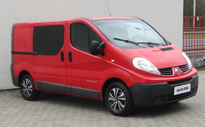Renault Trafic 2.0dCi  6míst