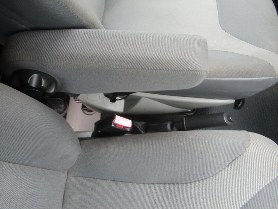 Renault Trafic 2.0dCi  6míst